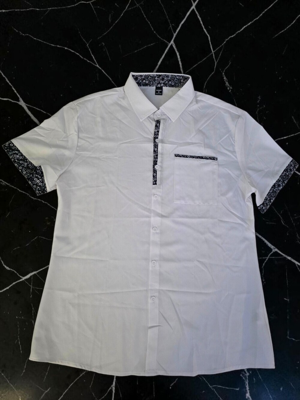 Manfinity White Button Down Shirt Floral Trim Pocket Short Sleeve M